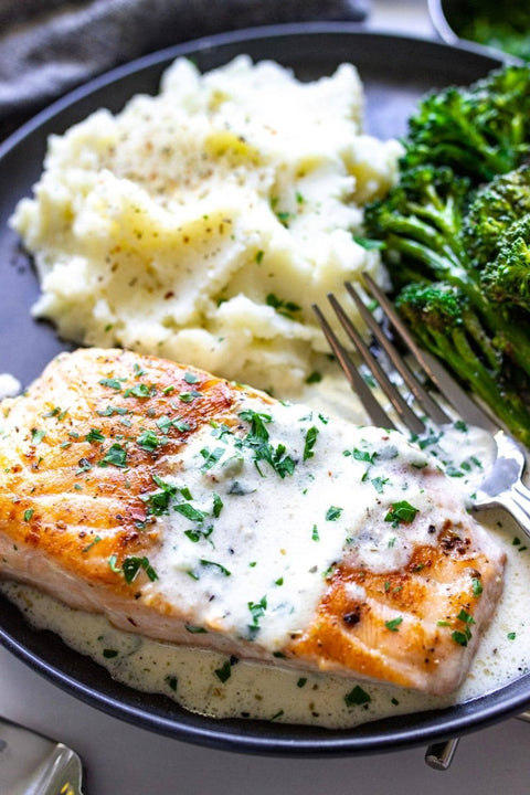 Creamy Garlic Butter Salmon W/Mashed Potatoes & Broccoli - Fresh 'N Tasty - Naples Meal prep