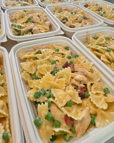 Farfalle Carbonara W/Peas & Chicken Breast - Fresh 'N Tasty - Naples Meal Prep