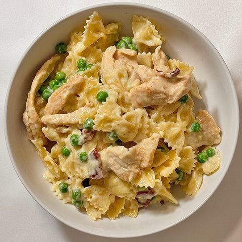 Farfalle Carbonara W/Peas & Chicken Breast - Fresh 'N Tasty - Naples Meal Prep